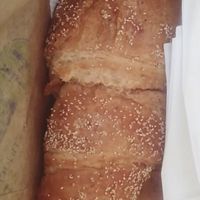 Croissant albicocca e semi di amaranto. Molto buono e i semi (solo sopra) non danno fastidio. €1,30 at Hermes Bar Ospedale Cisanello in Pisa