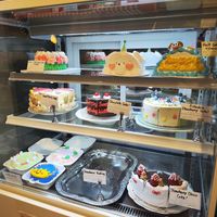 Cake options at Pini Cake House in Seoul