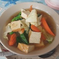 Wide noodles in gravy at Tip Samed Restaurant in Koh Samet
