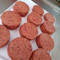 Hamburguesas de remolacha at Buenísim buenisim  in Santa Coloma De Gramenet