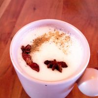 Plant based chai latte at One Coffee Café-Brunch in Mers-les-bains