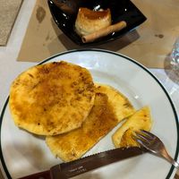 Piña caramelizada at Heretat Masia Poblet in Tarragona