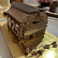 Entremet de nouvel an « Café inn » vegan au café 🌱 #Veganuary at Eric Gourdin Boulangerie in Beloeil