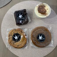 Cinnaholic vegan deserts at Slutty Vegan in Baltimore