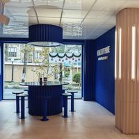 Inside at Healthy Poke in Alicante