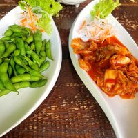 Edamame und Kimchi at Restaurant Yi Xiang Yuan in Mannheim