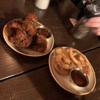 Chicken wings and onion rings  at Bodhi in Munich