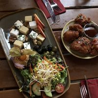 Gemüse im Teigmantel mit Dip.  at Bodhi in Munich