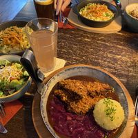 Bodhi Pfanderl vorne und Kesspatzn hinten  at Bodhi in Munich