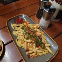 Loaded Fries at Bodhi in Munich