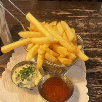 Pommes  at Bodhi in Munich