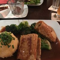 Tempeh remoulade and Bodhi burger at Bodhi in Munich