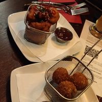 Chili cheese nuggets and cauliflower buffalo wings at Bodhi in Munich