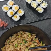 Riso con verdure e avocado e mango maki at LwJap in Verona