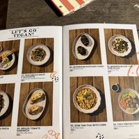 Insgesamt 8 vegane Gerichte.  at Buzz Coco Club in Rayong