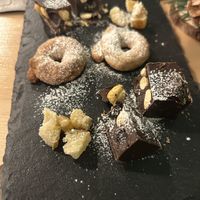 Cedro candito, biscottini al vino e cioccolato fondente  at Graní  in Marina Di Cerveteri