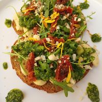 Hummusbrot at Patisserie Sießl in Munich
