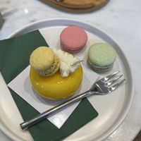 Mango tart and macrons  at Patisserie Sießl in Munich