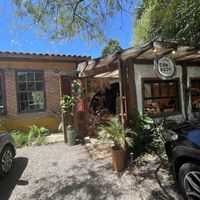 O lugar é muito agradável, com opções veganas tanto para o café da manhã como para o almoço. Vale muito a pena conhecer.   at Cumbuca in Florianopolis