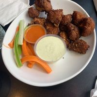 Buffalo Cauliflower Wings    at Handlebar in Chicago