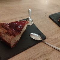 Tiramisú y tarta de queso at MATi in Zaragoza
