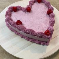 Tarta Corazón at li.V.re Repostería Inclusiva in Torrelodones