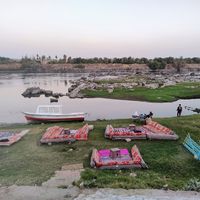 Ein Teil des Gastgartens, direkt am Nil at Jareedy Café - جريدي in Aswan