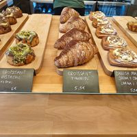 Offerings (I) at Magma Bakery Lab  in Barcelona