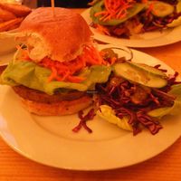 Omar Rodríguez-López burger at Let It Be in Berlin