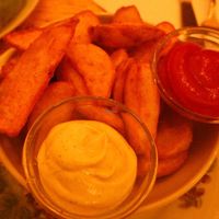 Wedges and dips at Let It Be in Berlin