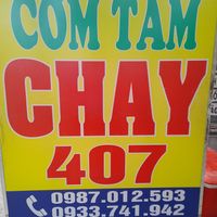 Name and phone number at Quán Chay 407 in Ho Chi Minh City
