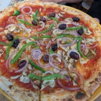 'Vegetarian' Pizza with no cheese + garlic oil at 4Stagioni Pizzeria in Warwick