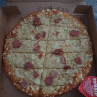 Vegan Ham & Sheese Sticks:
Garlic pizza sticks topped with La Vie vegan ham & Sheese. Served with Tomato and Herb Dip at Papa Johns in Wilmslow