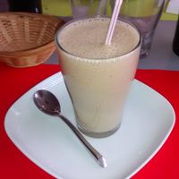 Banana-vanilla soy milk smoothie at Le Bistrot de l'ile in Nantes