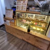 Delicious restaurant, enthusiastic staff at Hveggie in Hanoi