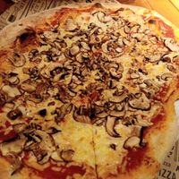Pizza Funghi with vegan cheese at L'Osteria - Köln Zollhafen in Cologne