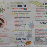 Ein Arepa vegan karaota (blau markiert) at Arepahaus in Gottingen