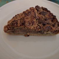 pear pecan tart at Sattva Naturbageriet in Stockholm