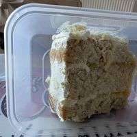 Piña Colada cake to go at Sora Diana in Edinburgh