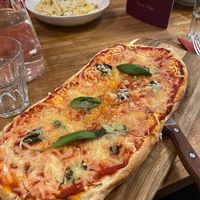 Magharita pinsa at Sora Diana in Edinburgh