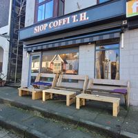 Siop Coffi T.H. Outside #Veganuary at Siop Coffi T.H. in Porthmadog