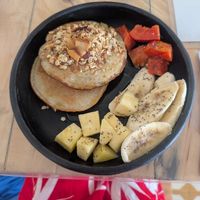 Vegan pancakes at La Popular Brunch & Pizza in Santa Marta