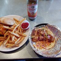 Black bean spicy burger - Tofu dragon taco at Yellow City Street Food - YCSF in Amarillo