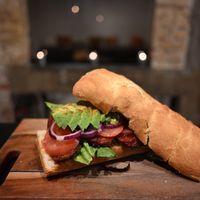 tlta tempeh lettuce tomato avocado at Espresso Quartier in Maastricht