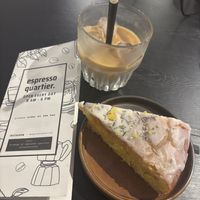 Lemon & lavender cake with iced coffees   at Espresso Quartier in Maastricht