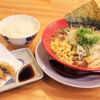Plant-based ramen with rice and plant-based fried gyoza meal set. at Taruzo - 樽造 in Kanazawa