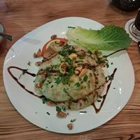 Ouzi, reis und Gemüse in einem Blätterteig at Al Moudyaf in Wuppertal