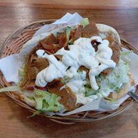 Veganer Döner mit Tsatsiki at East Kebab 2 in Hamburg