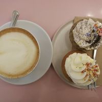Vegane Cupcakes (Vanille und Mohn) at Cupcakeladen in Berlin