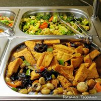 Tofu with  mushrooms. Cauliflower , carro and broccoli at Loving Hut - Vila Mariana in Sao Paulo